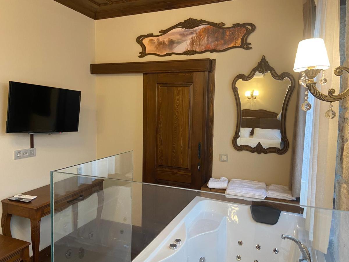 Dionysos 1789 Boutique Hotel Foça Eksteriør bilde