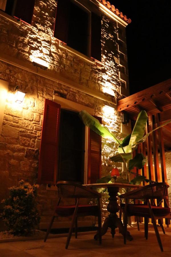 Dionysos 1789 Boutique Hotel Foça Eksteriør bilde