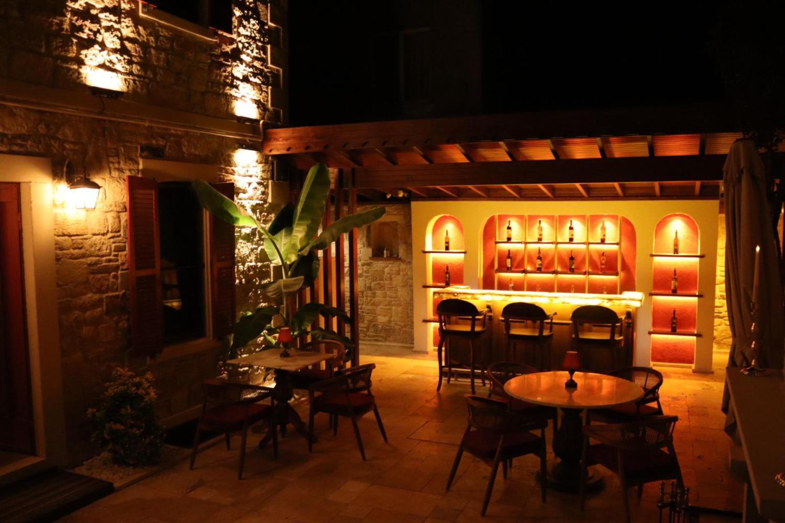Dionysos 1789 Boutique Hotel Foça Eksteriør bilde